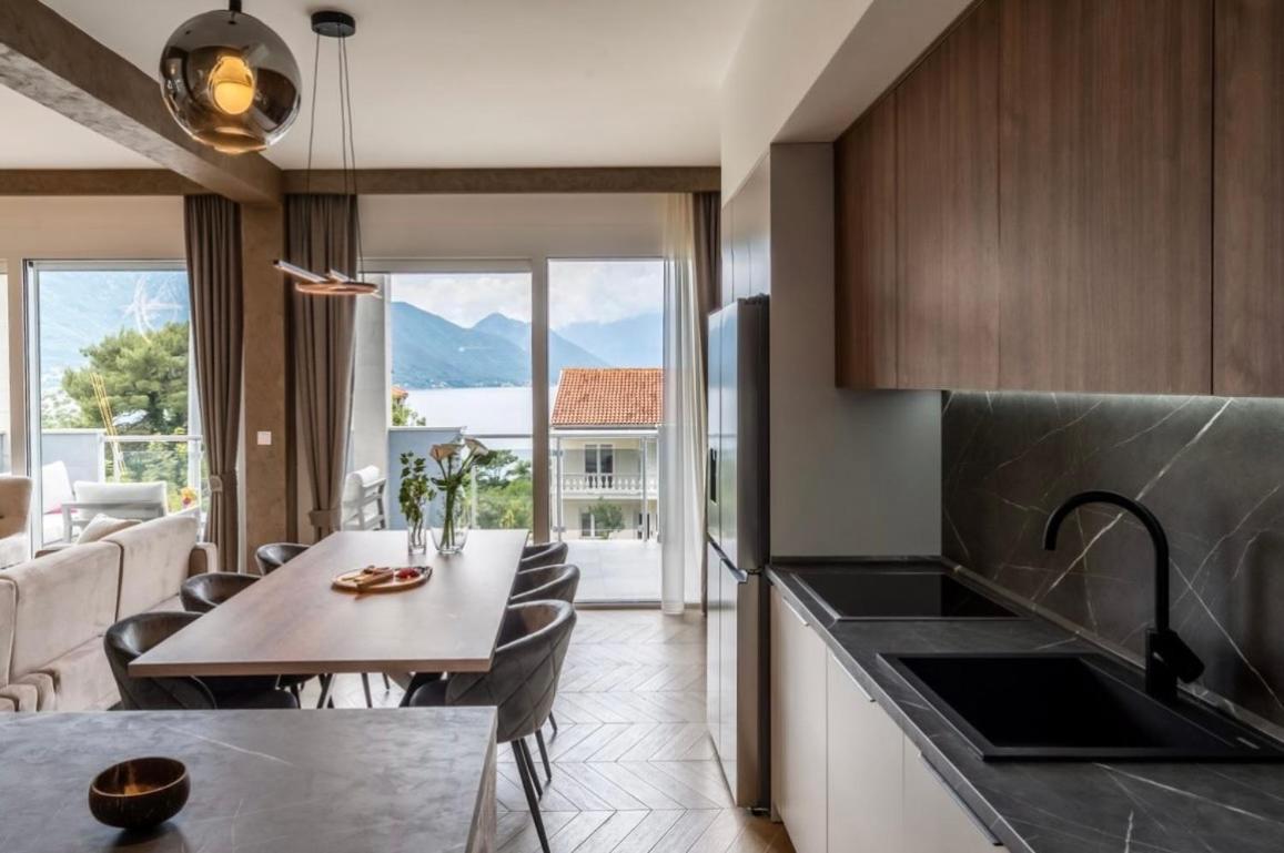 Luxury Apartment Vasilisa Kotor Eksteriør bilde