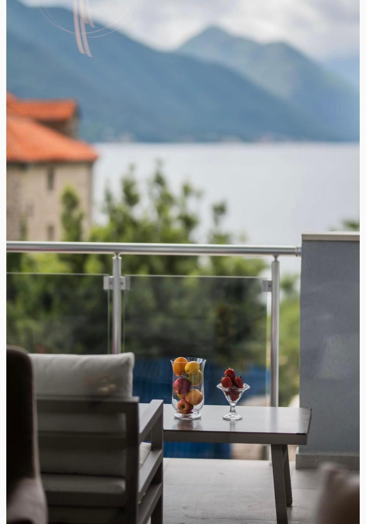 Luxury Apartment Vasilisa Kotor Eksteriør bilde