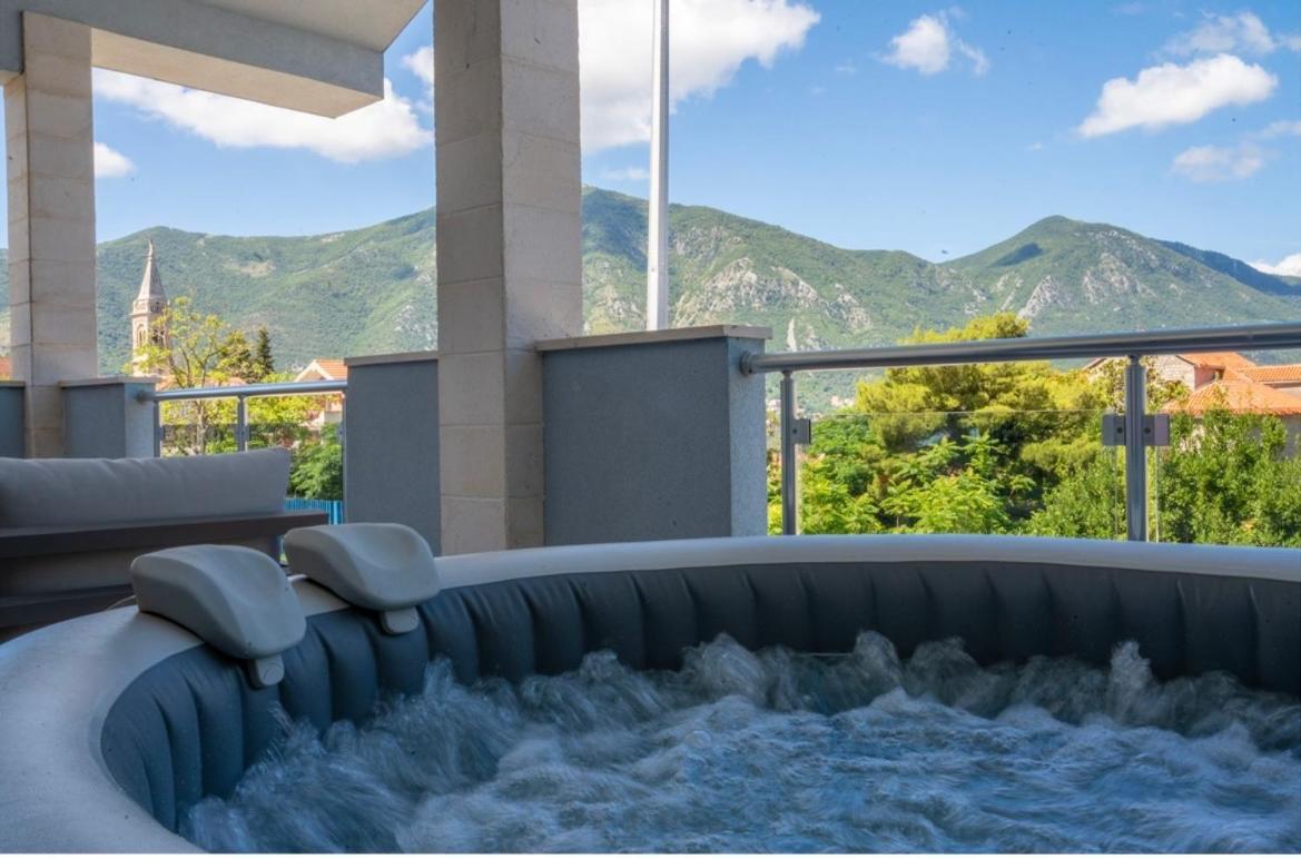 Luxury Apartment Vasilisa Kotor Eksteriør bilde